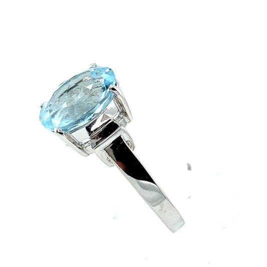 18K White Gold Aquamarine Dimond Engagement Ring