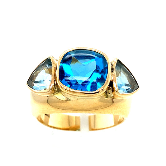 18K Yellow Gold Aquamarine and Topaz Blue Ring