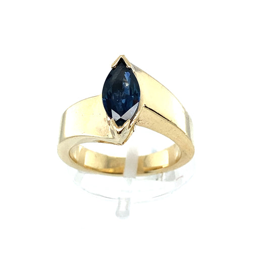 14K Yellow Gold Sapphire Vintage Ring