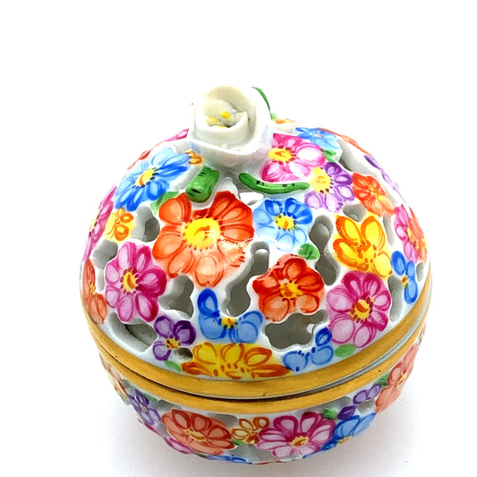 Herend jewelry box from Hungary. Hand painted design with gold.